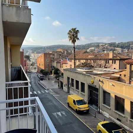 Moderne T2 Plein Centre Climatise - 200 M Du Port 아파트 *